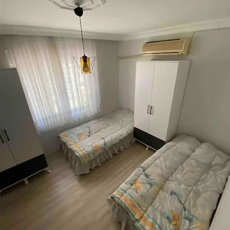 아파트 Konyalti Ve Denize Arac Ile 5 Dk *