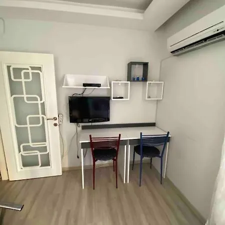 Konyalti Ve Denize Arac Ile 5 Dk
